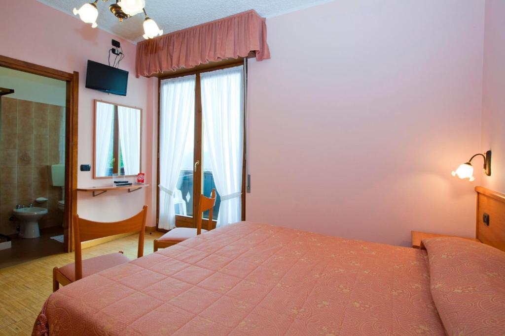 Hotel Migliorati Castione della Presolana Bagian luar foto